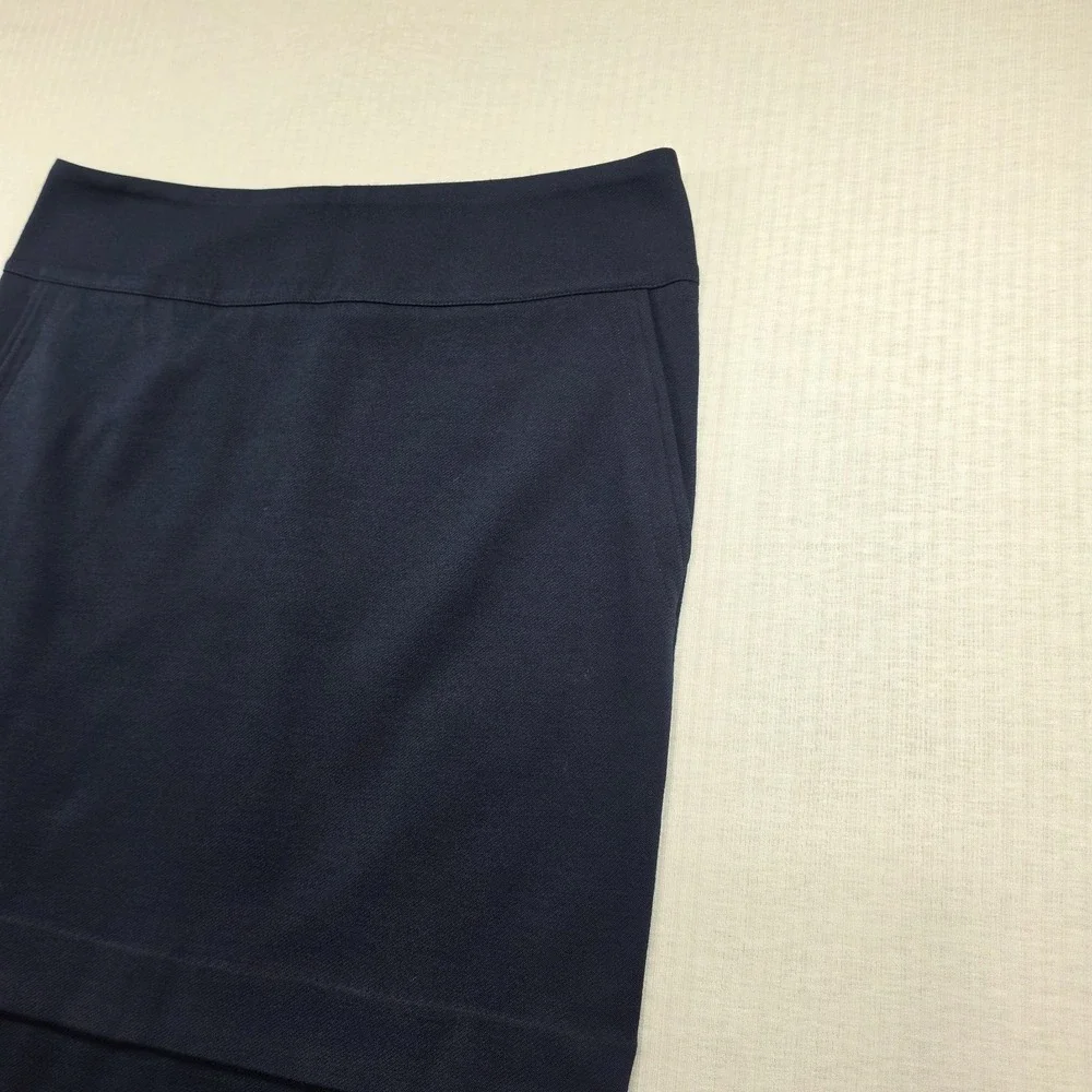 Cabi Women's Black Stretch Straight Pencil Skirt - 8 - Picture 5 of 13